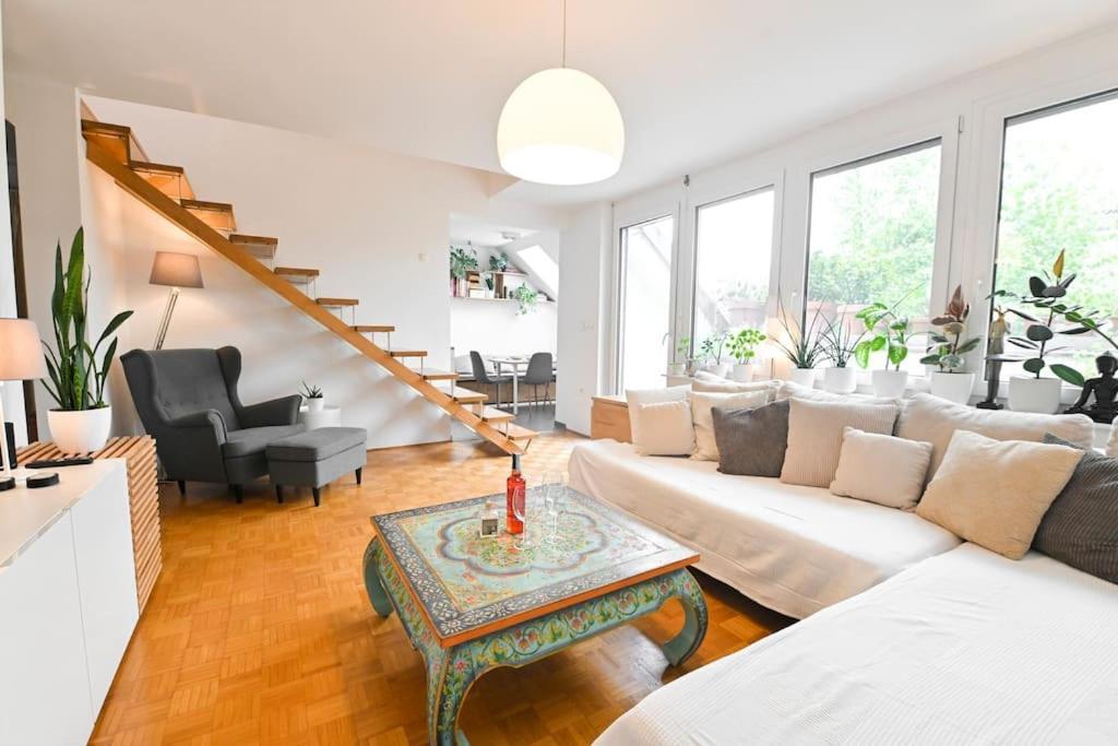 Apartma The Sophisticated Serenity